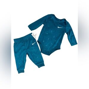 2-piece baby Nike set